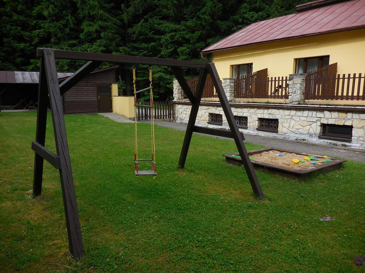 Penzion Tisuvka Cikhaj Εξωτερικό φωτογραφία